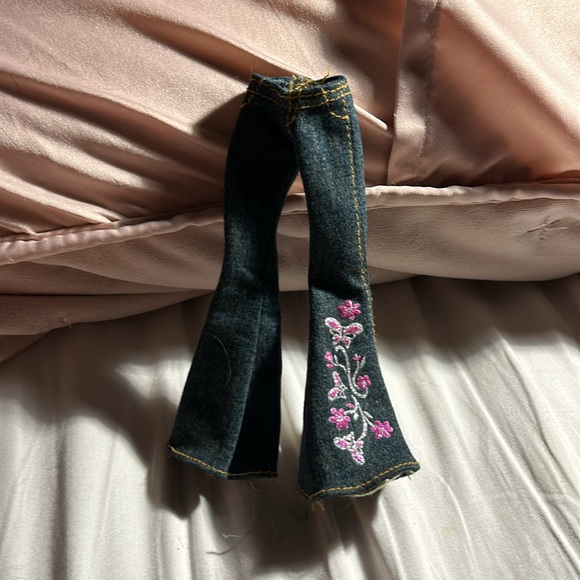 Bratz Doll Clothes. - Picture 7 of 9